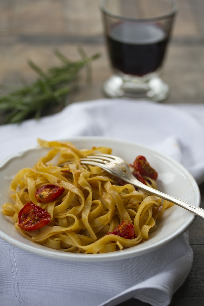 Tagliatelle Mit Getrockneten Tomaten Chili Schokoloade